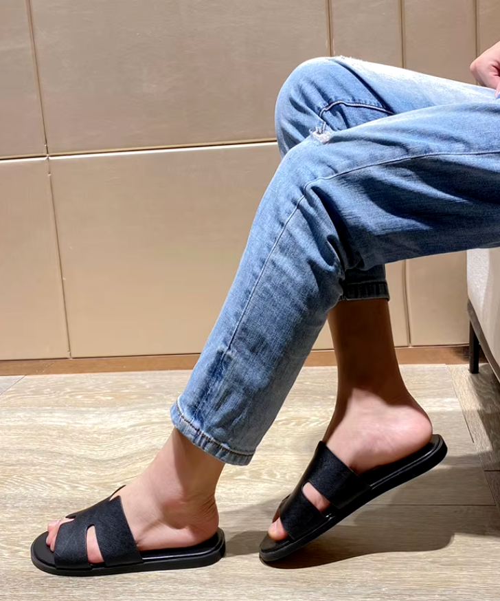 Capri Sandal Black