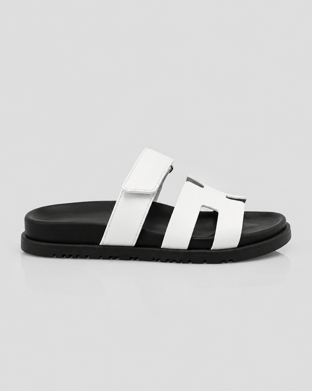 Cyprhe Sandal White