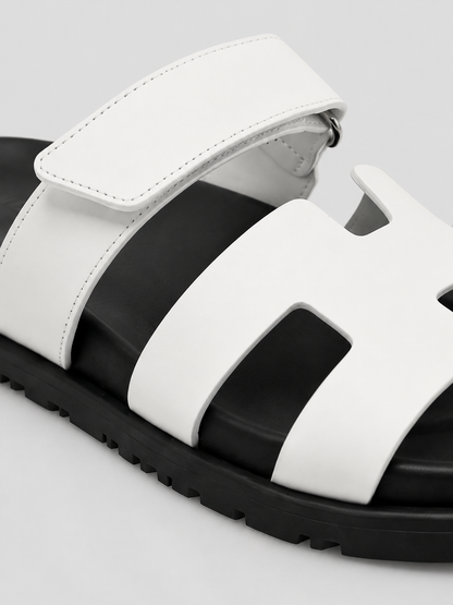 Cyprhe Sandal White